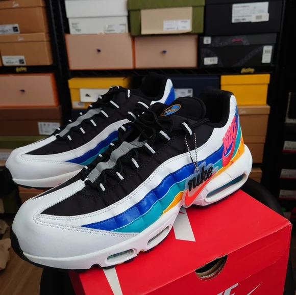 Nike Air Max 95 Windbreaker Shoes